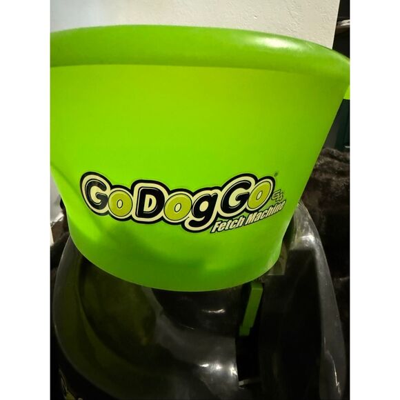 Hyper Pet Go Dog Go Fetch Machine G4 Dog Ball Launcher  NO REMOTE NO BALLS - Picture 2 of 6